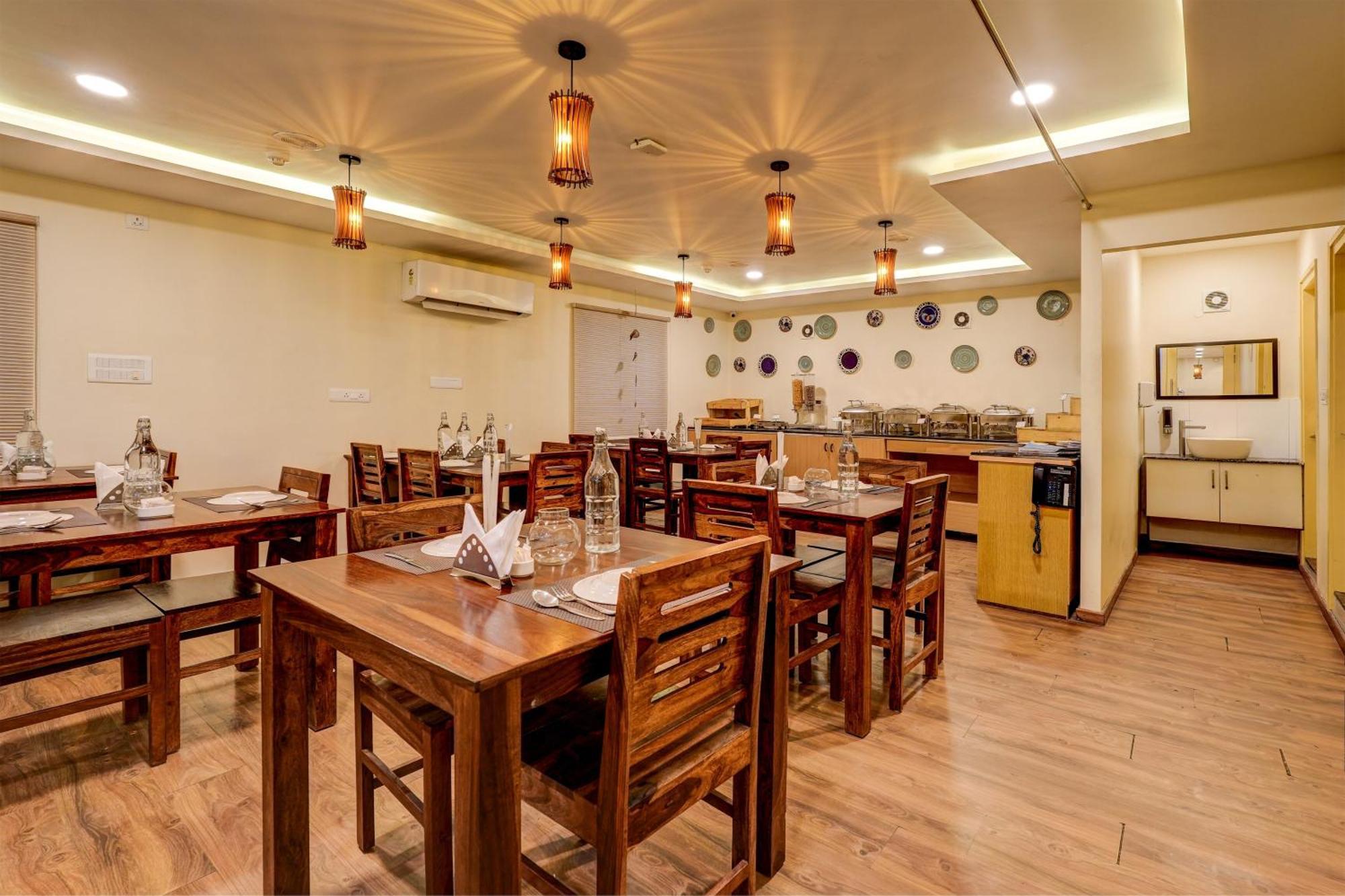 Townhouse 076 Hebbal Otel Bangalore Dış mekan fotoğraf