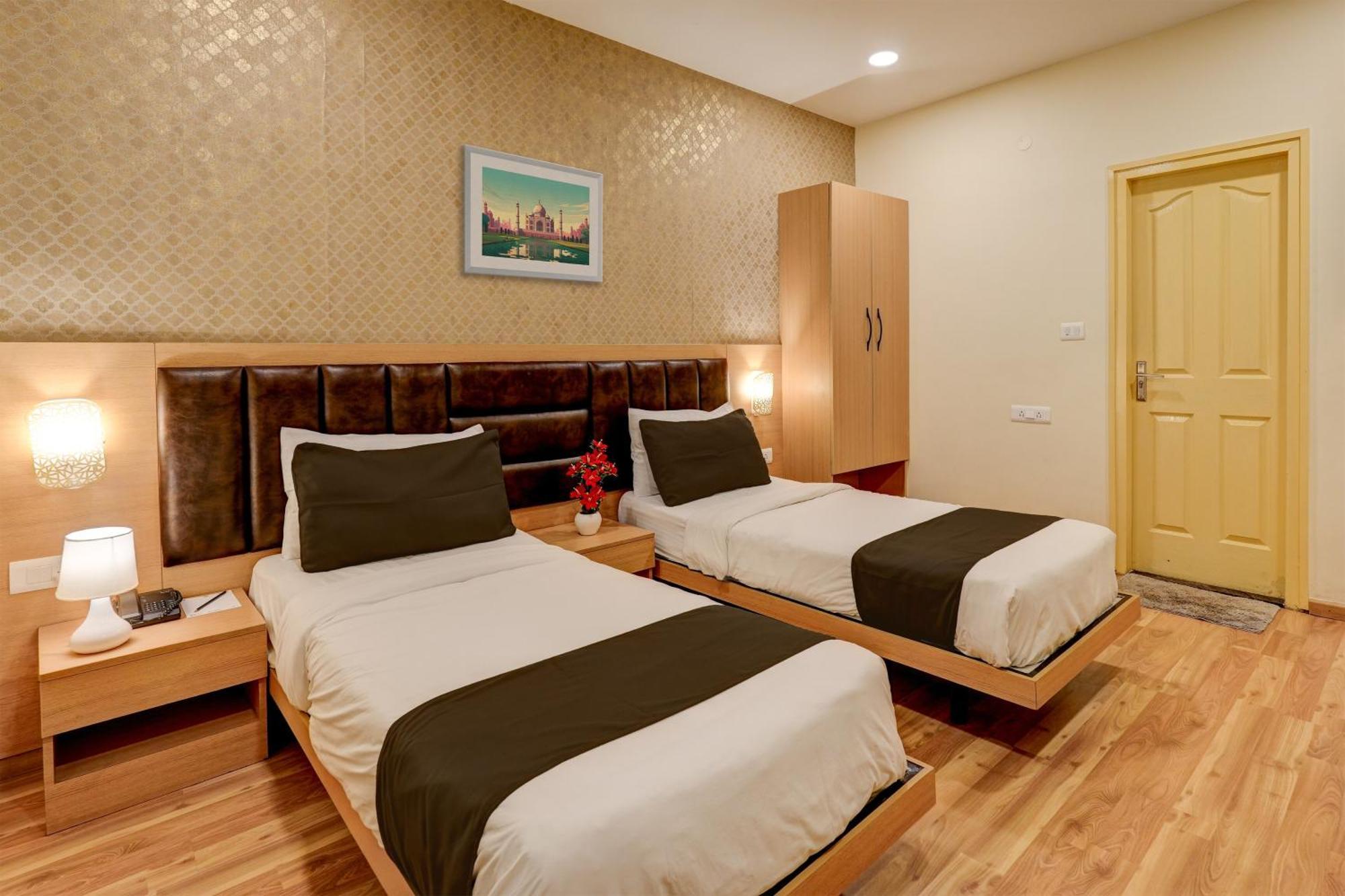 Townhouse 076 Hebbal Otel Bangalore Dış mekan fotoğraf