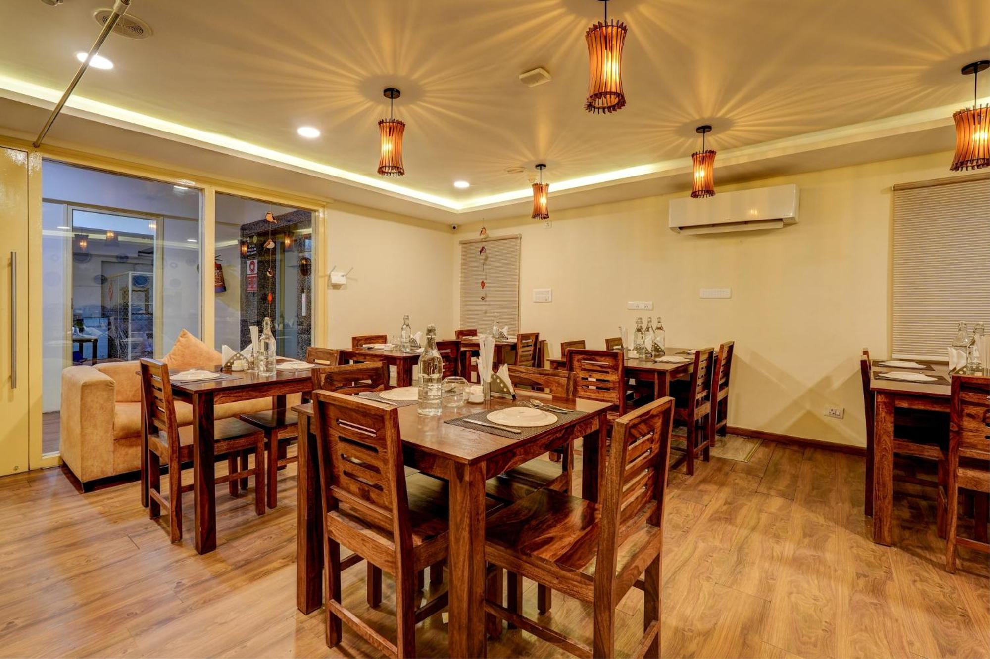 Townhouse 076 Hebbal Otel Bangalore Dış mekan fotoğraf
