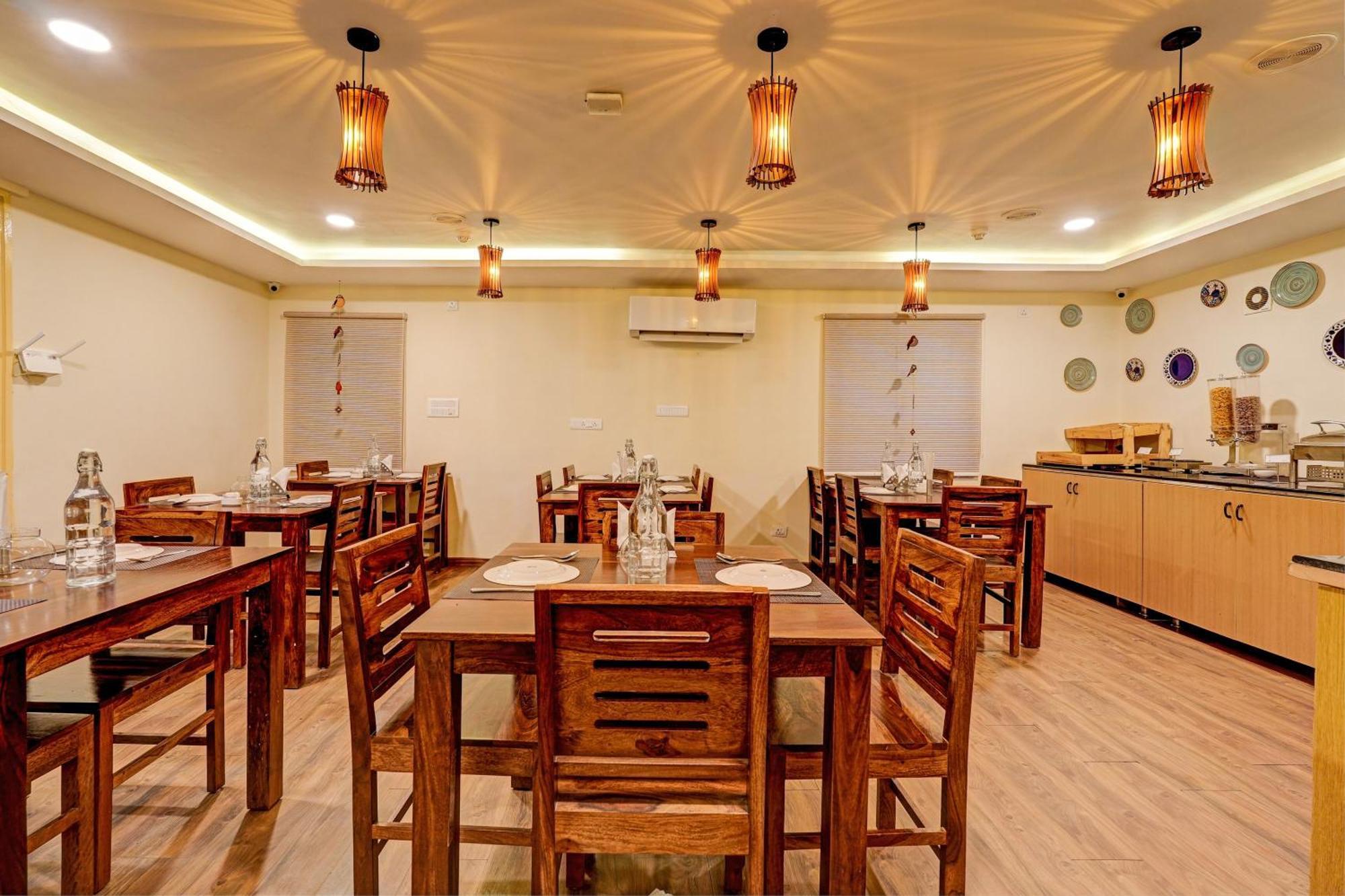 Townhouse 076 Hebbal Otel Bangalore Dış mekan fotoğraf